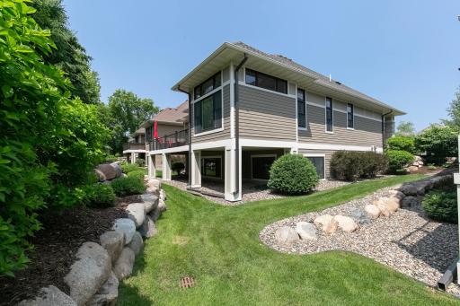 106 Barton Court, Wayzata, MN 55391