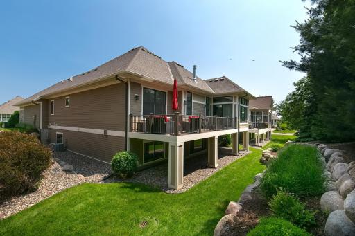 106 Barton Court, Wayzata, MN 55391