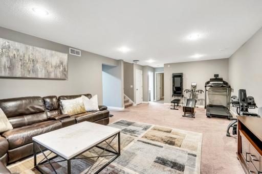 9723 198th Street W, Lakeville, MN 55044