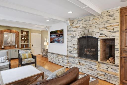 16013 Ringer Road, Wayzata, MN 55391