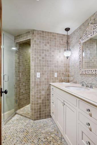 16013 Ringer Road, Wayzata, MN 55391
