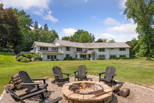 16013 Ringer Road, Wayzata, MN 55391