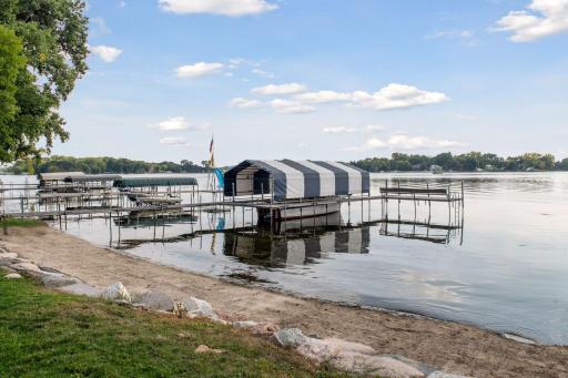 4687 Island View Drive, Mound, MN 55364