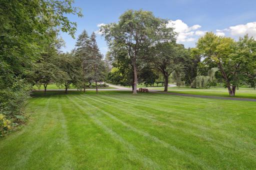 3 Spur Road, Edina, MN 55436