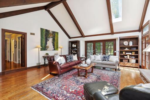 3 Spur Road, Edina, MN 55436