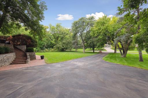 3 Spur Road, Edina, MN 55436