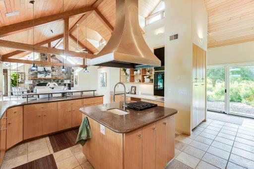 1875 Highsted Drive, Maple Plain, MN 55359