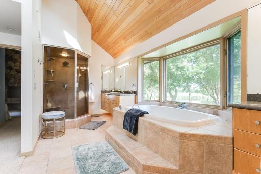 1875 Highsted Drive, Maple Plain, MN 55359