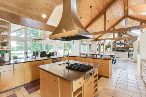 1875 Highsted Drive, Maple Plain, MN 55359