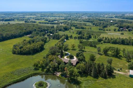 1875 Highsted Drive, Maple Plain, MN 55359