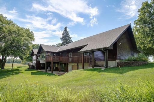 1875 Highsted Drive, Maple Plain, MN 55359