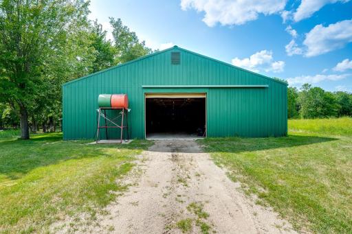 1875 Highsted Drive, Maple Plain, MN 55359