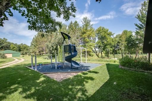 1875 Highsted Drive, Maple Plain, MN 55359