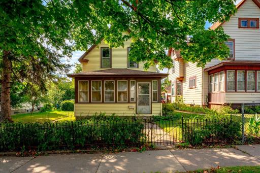 1007 Edgerton Street, Saint Paul, MN 55130