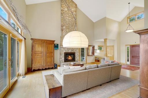 6459 Smithtown Road, Excelsior, MN 55331