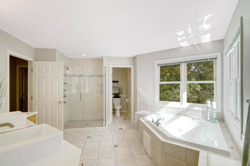 Large and Spacious Full Primary Bath to Pamper Yourself