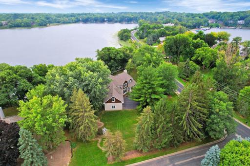 Lake Virginia is scenic and full recreation - and you are in close proximity to Lake Minnetonka (top right St Albans Bay)