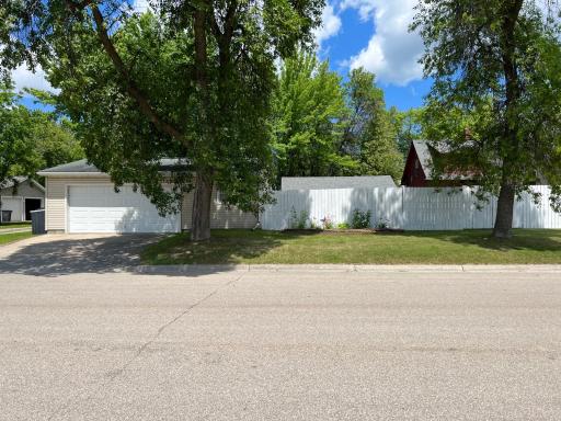 521 1st Avenue SE, Baudette, MN 56623