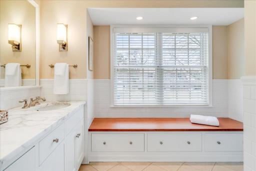 5317 Chantrey Road, Edina, MN 55436
