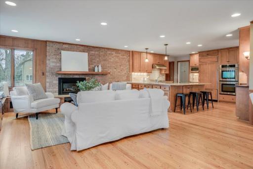 5317 Chantrey Road, Edina, MN 55436
