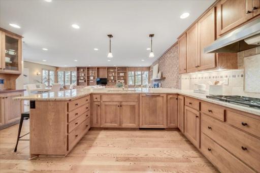 5317 Chantrey Road, Edina, MN 55436