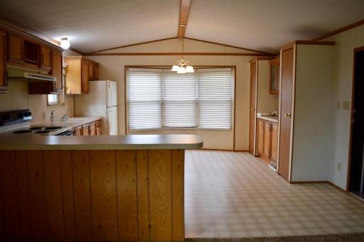 916 Reserve Avenue N, Thief River Falls, MN 56701