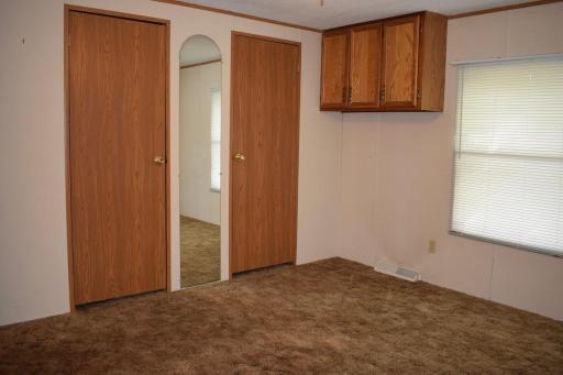916 Reserve Avenue N, Thief River Falls, MN 56701