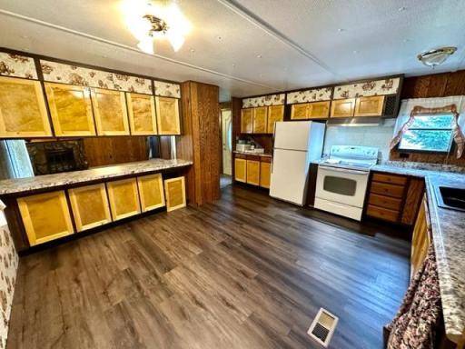 Photo for 707 7th Lakewood Avenue, Warroad, MN 56763 - Listing #6434699 707 7th Lakewood Avenue, Warroad, MN 56763
