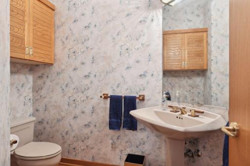 11635 Bass Lake Road, Plymouth, MN 55442
