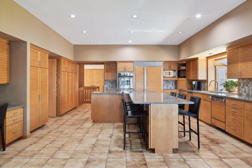 11635 Bass Lake Road, Plymouth, MN 55442