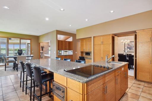 11635 Bass Lake Road, Plymouth, MN 55442