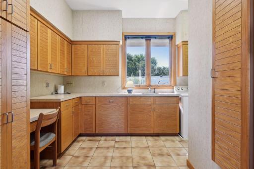 11635 Bass Lake Road, Plymouth, MN 55442