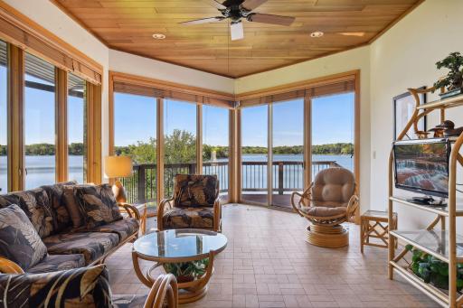 11635 Bass Lake Road, Plymouth, MN 55442