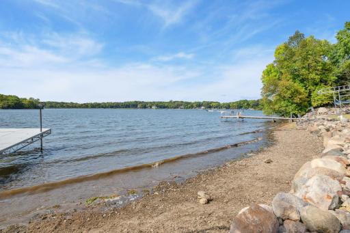 11635 Bass Lake Road, Plymouth, MN 55442
