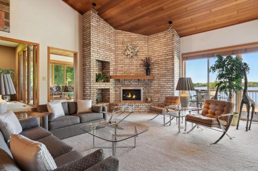 11635 Bass Lake Road, Plymouth, MN 55442