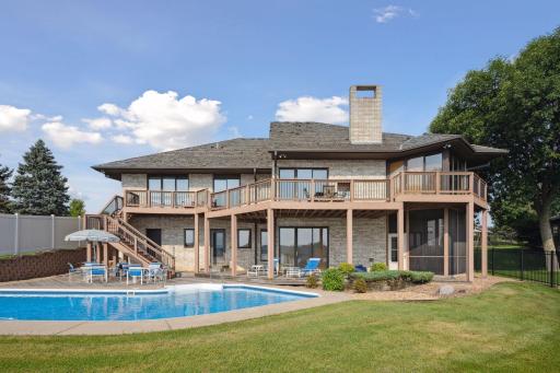 11635 Bass Lake Road, Plymouth, MN 55442