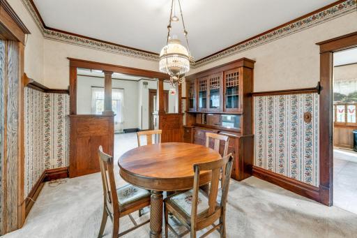 Another dining room that shows the built-ins.