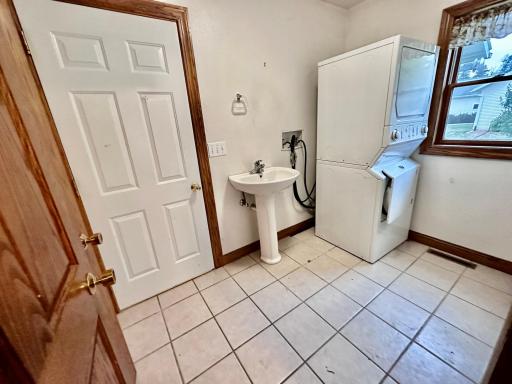 Photo for 103 Cherrywood Drive, Mabel, MN 55954 - Listing #6435180 103 Cherrywood Drive, Mabel, MN 55954