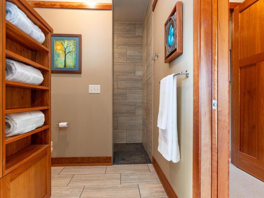 Owners' Ensuite BA Shower