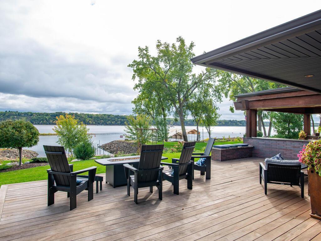 Overlooking the main river channel