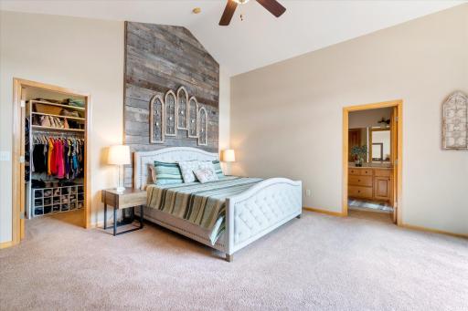 1748 Avocet Lane, Mound, MN 55364