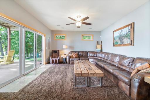 1748 Avocet Lane, Mound, MN 55364