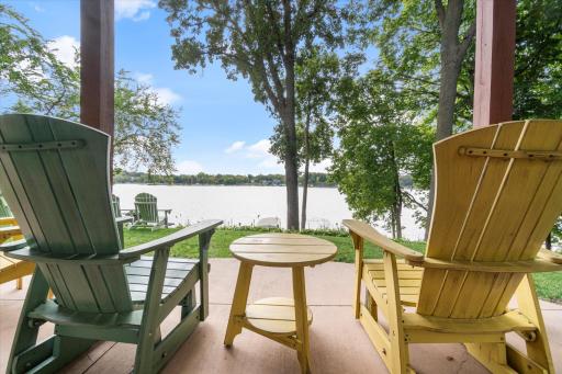 1748 Avocet Lane, Mound, MN 55364