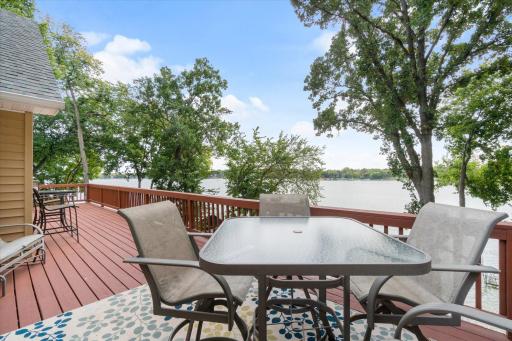 1748 Avocet Lane, Mound, MN 55364