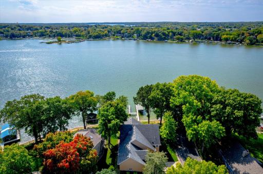 1748 Avocet Lane, Mound, MN 55364