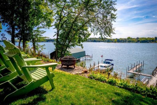 1748 Avocet Lane, Mound, MN 55364