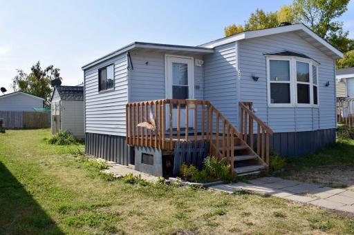 526 Greenwood Street E, Thief River Falls, MN 56701