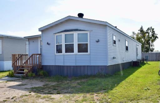 526 Greenwood Street E, Thief River Falls, MN 56701