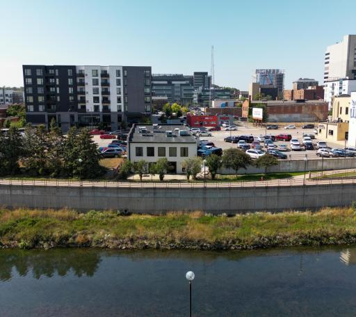 Property Photos-8.jpg