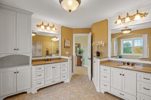 2517 Marsh Point, Victoria, MN 55386